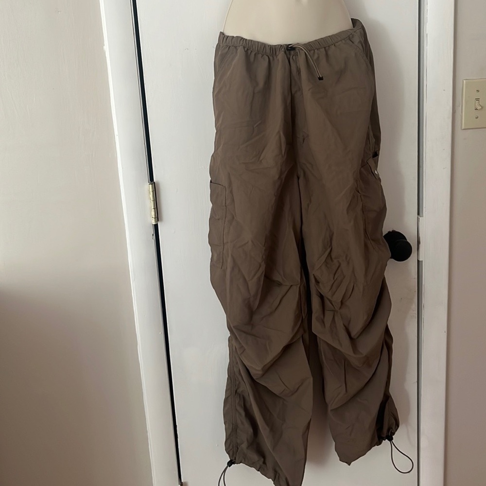 Divided H&M Women’s Parachute Pants